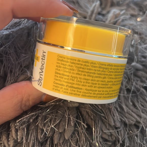 StriVectin TL Advanced tightening neck cream PLUS NIP - Picture 3 of 3